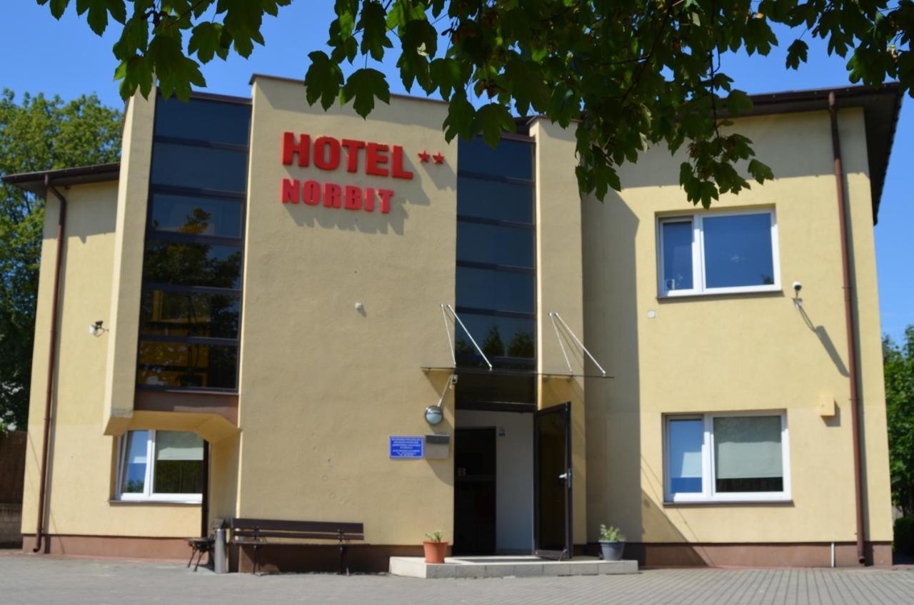 Pokoje Hotelowe Norbit 그로지스크 마조비에츠키 외부 사진